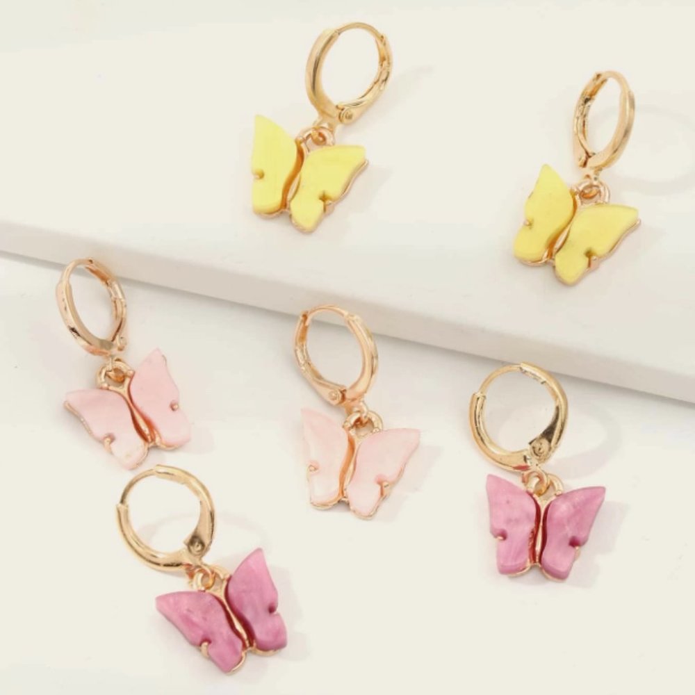 ✨Trendy Huggie Butterfly Earrings